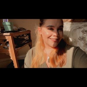 Meet your Posher, Dawn